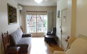 Apartamento Completo com sacada no centro